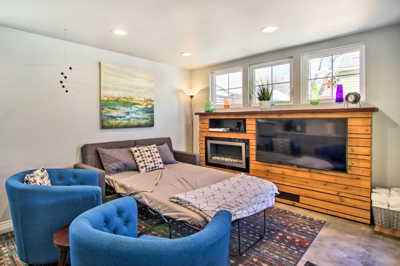 Collins Vacation With Private Hot Tub! Holiday home
